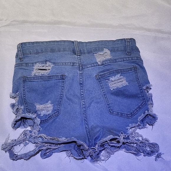 Distressed Denim Women Shorts - Picture 4 of 4